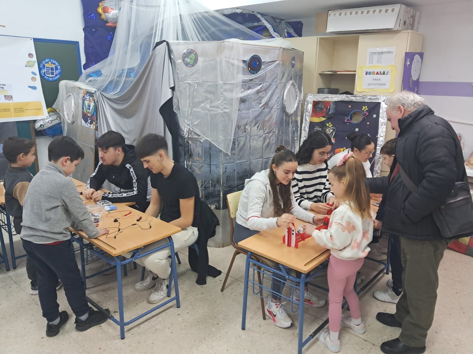 Día de la Mujer y la Niña en la Ciencia en el CEIP Dr. Fleming
